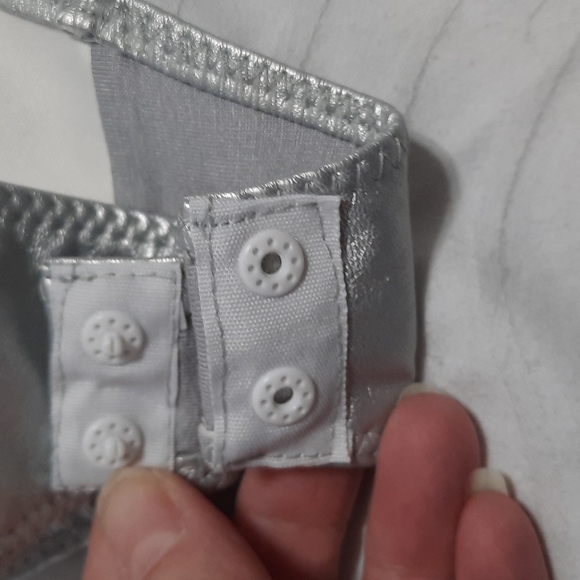 Forever 21 Shiny silver bodysuit NWT ! - Picture 4 of 5